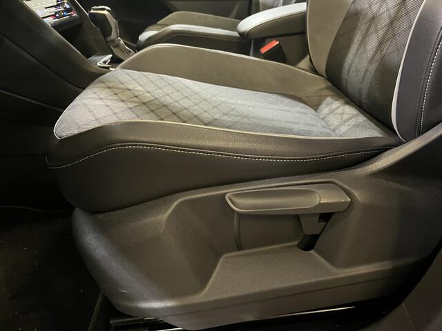 Volkswagen TIGUAN 1.4 TSI eHybrid R-Line / AUTOMAAT/ 2X R-LINE/ PANO/ CAMERA/ PARK. SENSOREN/ IQ. LIGHT/ STOEL-STUURVERWARM./ ELEK. ACHTERKLEP/ TRAVELASSIST/ KEYLESS/ ADAPT. CRUISE/ APP CONNECT/ NAVI/ CLIMA/ DAB/ 20" LMV