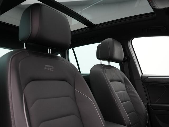 Volkswagen TIGUAN 1.4 TSI eHybrid R-Line Business+ Plug In Hybrid 245pk Dealer O.H. PHEV | Panodak | Adaptive Cruise | 360 Camera | IQ Light | Lederen Stoelen Memory & Verwarmd | Apple Carplay | Stuur Verwarmd | Sfeerverlichting | Virtual | Navigatie | Blis | DAB |
