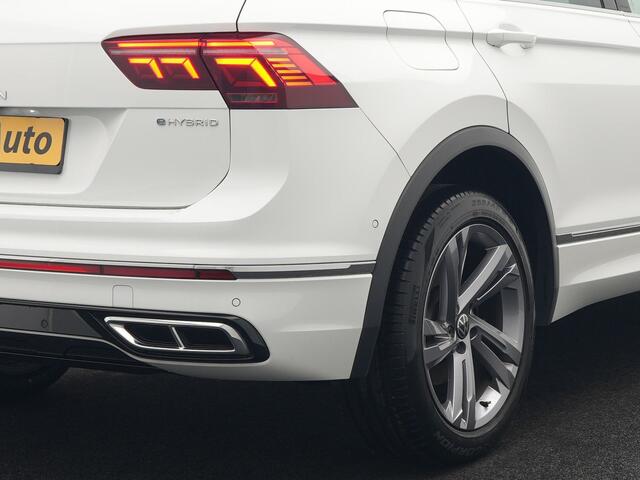 Volkswagen TIGUAN 1.4 TSI eHybrid R-Line Business+ Plug In Hybrid 245pk Dealer O.H. PHEV | Panodak | Adaptive Cruise | 360 Camera | IQ Light | Lederen Stoelen Memory & Verwarmd | Apple Carplay | Stuur Verwarmd | Sfeerverlichting | Virtual | Navigatie | Blis | DAB |