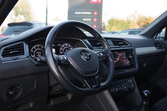 Volkswagen TIGUAN 1.4 TSI R-Line Comfortline, Panoramadak, Digitale Cockpit, LED, Stoelverwarming,