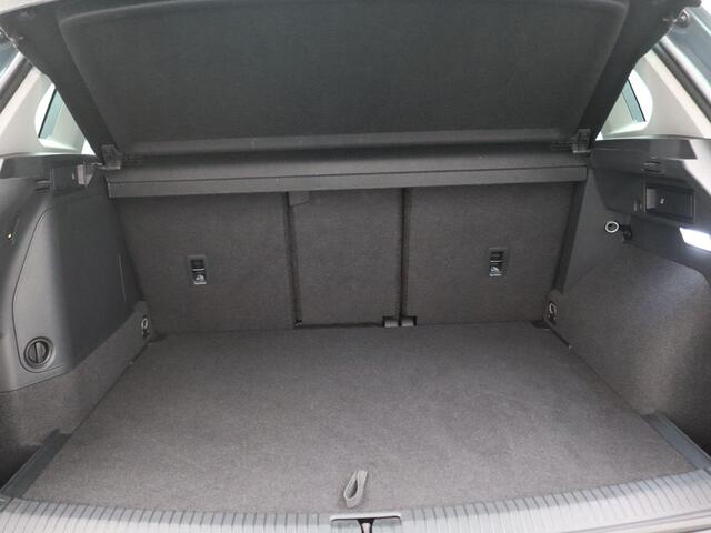 Volkswagen TIGUAN 1.4 TSI eHybrid Elegance 245PK DSG Pano-Schuifdak, Trekhaak, Volleder, Memorystoel, 360gr. Camera, Side Assist, Keyless, DCC, Adaptieve Cruise Controle, 18" LM Velgen