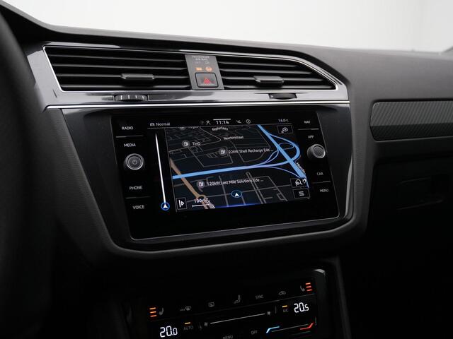 Volkswagen TIGUAN 1.4 TSI eHybrid 245 pk DSG R-Line Business+ | Panoramadak | Leder | Geheugenstoelen | Adaptief onderstel | Rondomzicht camera | IQ Light