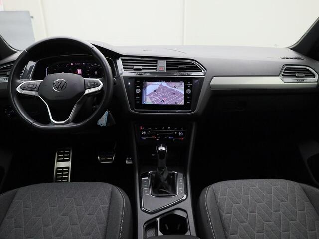 Volkswagen TIGUAN 1.5TSI/150PK Move DSG · Navigatie · Camera + Parkeersensoren · Apple/Android Car Play ·