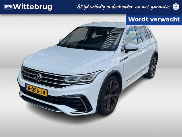 Volkswagen TIGUAN 1.5 TSI R-Line / 20" LMV / Navigatie / App connect / Camera / Parkeersensoren V+A