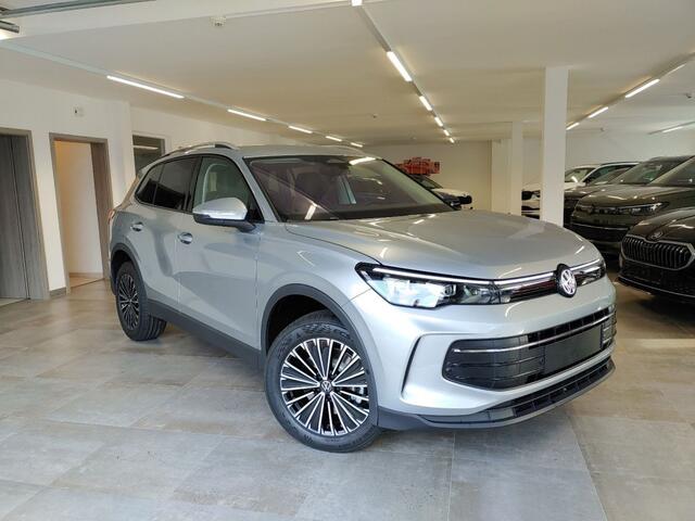 Volkswagen TIGUAN 1.5 TSI E-HYBRID LIFE TREKHAAK/CAMERA/MEMORY/LEDER/CARPLAY/ACC/E-KLEP