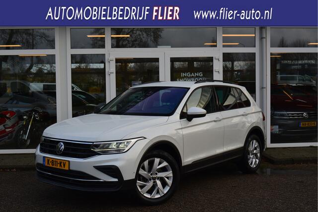 Volkswagen TIGUAN 1.5 TSI Life | Adaptive | CarPlay | Trekhaak | PDC V+A | Clima | Orig. NL |