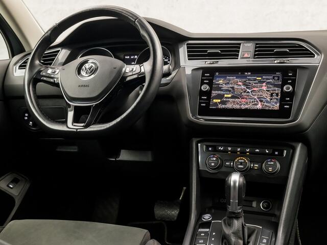 Volkswagen TIGUAN Allspace 1.5 TSI Comfortline 7 Persoons 150Pk Automaat (GROOT NAVI, CLIMATE, STUUR/STOELVERWARMING, KEYLESS, SPORTSTOELEN, CAMERA, ADAPTIVE CRUISE, MASSAGE, GETINT GLAS, NIEUWSTAAT)