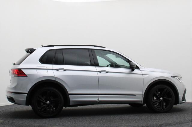 Volkswagen TIGUAN 1.4 TSI eHybrid R-Line Business+ IQ-Light, Virtual Cockpit, ACC, Winterpakket, Apple Carplay, PDC, 20''