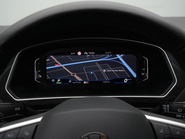 Volkswagen TIGUAN 1.4 TSI 245 pk eHybrid Life Business | LED koplampen | Achteruitrijcamera | Adaptive Cruise Control | Standkachel | Side Assist | 17 inch