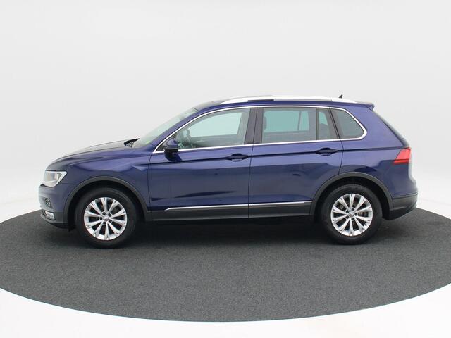 Volkswagen TIGUAN 1.4 TSi 150 Pk ACT Connected Series | Adaptive Cruise | Stoelverwarming | CarPlay | Parkeersensoren | Stoelmassage | Panoramadak | Trekhaak | 62.911 Km!!