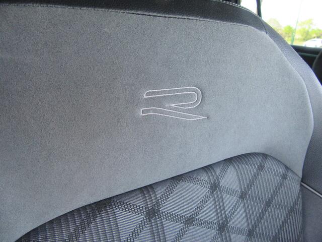 Volkswagen TIGUAN 1.4 TSI eHybrid PHEV R-Line Business+ | LED Matrix | Camera | Adaptive CC | Black Pack | (occasion)