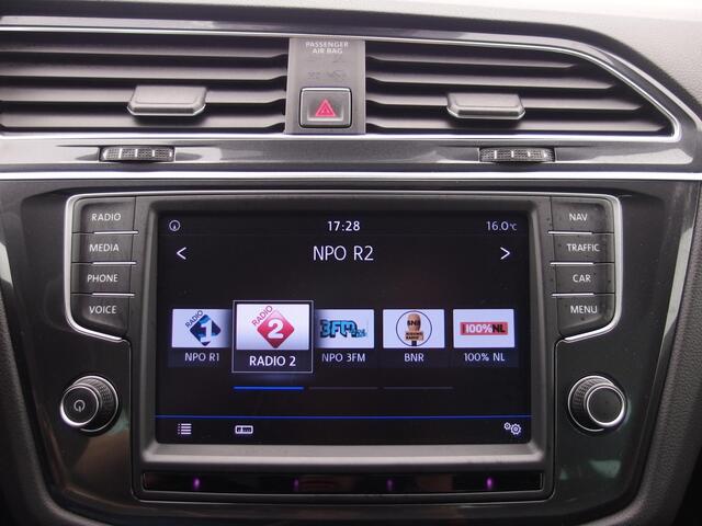 Volkswagen TIGUAN 1.4 TSI ACT Comfortline AUTOMAAT / TREKHAAK / NWE DRIEM / CAMERA / NAVI / CLIMA / PDC / BLUETOOTH / CRUISE / NL-AUTO