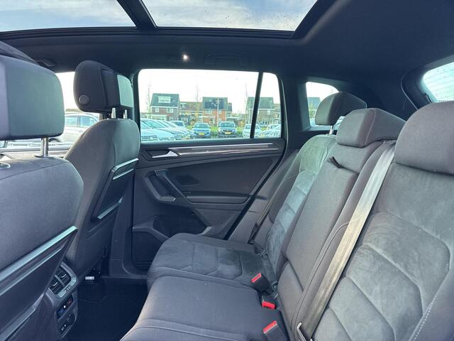 Volkswagen TIGUAN 1.5 TSI ACT Highline Business R | Trekhaak | Pano | A.cam | Keyless |