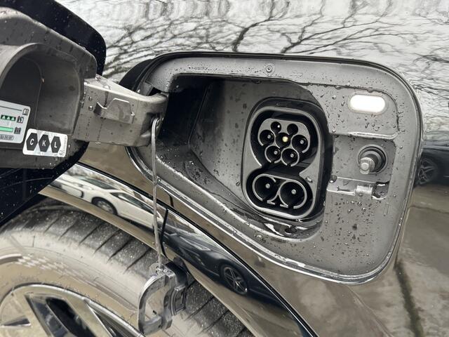 Volkswagen TIGUAN 1.5 272pk eHybrid R-Line Edition Black Black Style Trekhaak 360Camera Head-Up Navigatie Massage Stoelverwarming Panoramadak