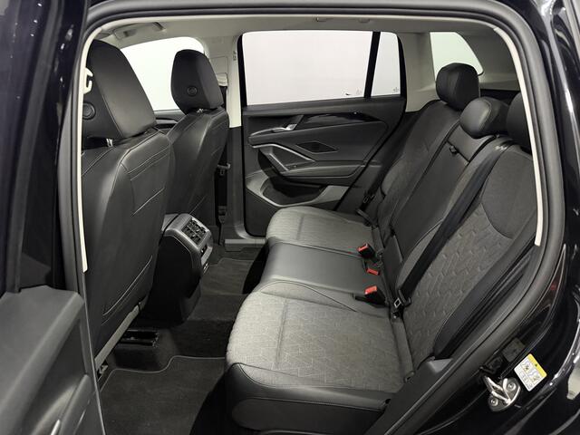 Volkswagen TIGUAN 1.5 eHybrid Life Edition Half leder, Camera, Navi, Winterpakket, Keyless start, Cruise control adaptief, Sfeerverlichting, 2 jaar