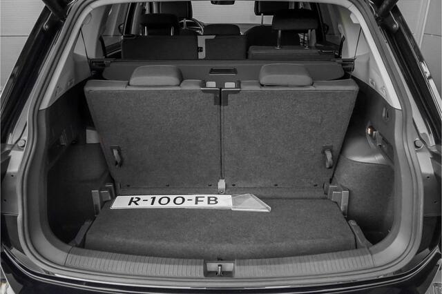 Volkswagen TIGUAN Allspace 1.4 TSI Highline 7Pers Pano Trekhaak LED 18"