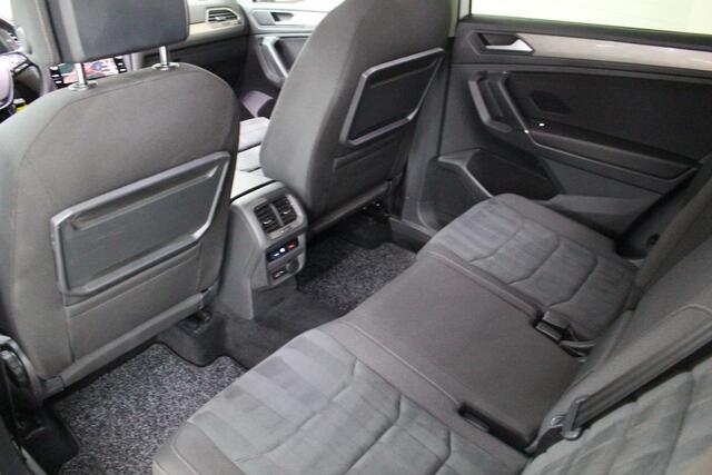 Volkswagen TIGUAN Allspace 1.5 TSI Comfortline Panoramadak | Trekhaak | Lichtmetalen Velgen | Adaptieve Cruise Control