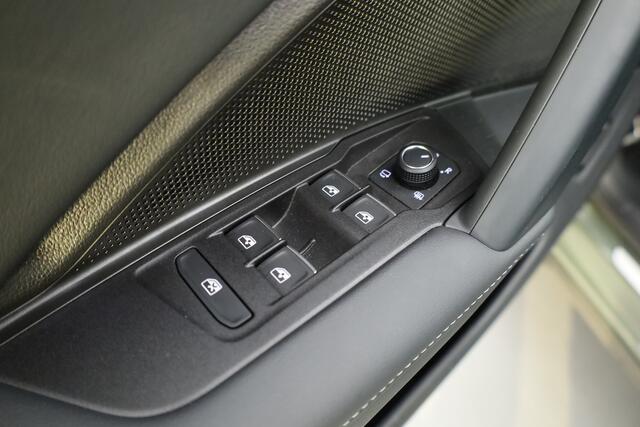 Volkswagen TIGUAN 1.5 eHybrid R-Line 272pk | Pano | Leder | Elek. Stoelen | Stoelventi. | HUD | Massage | 360cam | Harman Kardon | 20''