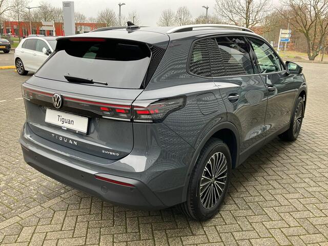 Volkswagen TIGUAN Life Edition 1.5 eHybrid 150 kW / 204 pk DSG | Trekhaak wegklapbare kogel | Comfort pakket met stuur- & stoelverwarming |