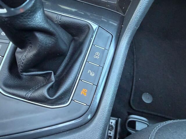 Volkswagen TIGUAN 1.4 TSI Comfortline | Navigatie | Panoramadak | Ergo-Active Stoe