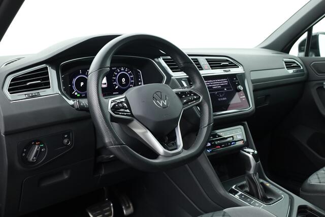 Volkswagen TIGUAN 1.4 TSI eHybrid R-Line DSG | Pano | IQ. Light | HUD | Adapt. Cruise | Stoel- Stuurverw. | CarPlay