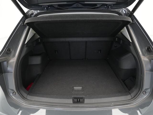 Volkswagen TIGUAN 1.5 eTSI 150pk DSG Life Edition Navigatie Trekhaak Camera Stoel/Stuurverwarming Sideassist 323