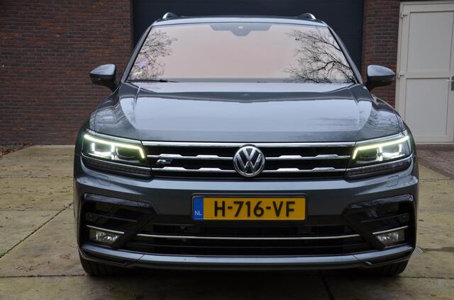 Volkswagen TIGUAN Allspace 1.5 TSI Highline Business R Line 7 Persoons. Automaat/Navi/Pdc/Ecc/Achteruitrijcamera/Panoramadak/Stoel&Stuur verwarming/trekhaak elektrisch uitklapbaar/Virtueel dashboard/Privacy-Glass/Cr-Controle/20-Inc Lmv/Dynaudio