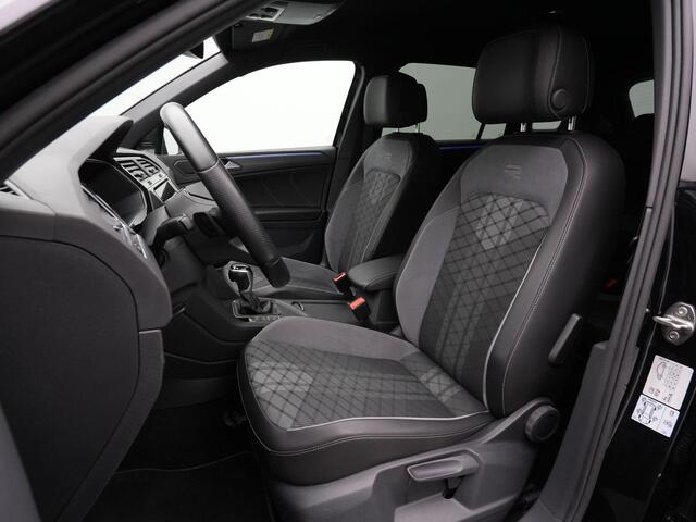 Volkswagen TIGUAN 1.4 TSI eHybrid 245 pk DSG R-Line | Trekhaak | Adaptief onderstel | IQ Light | Stuur-/stoelverwarming | Achteruitrijcamera