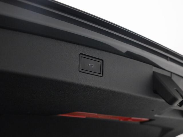 Volkswagen TIGUAN 1.5eTSI/150PK DSG R-Line Edition · 360 Camera · Keyless · IQ.Light · Garantie t/m 11-09-2026