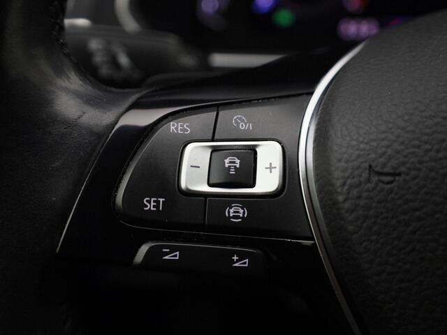 Volkswagen TIGUAN 1.5TSI/150PK ACT Highline DSG · Navigatie · Apple/Android Car Play · Trekhaak · Stoelverwarming ·