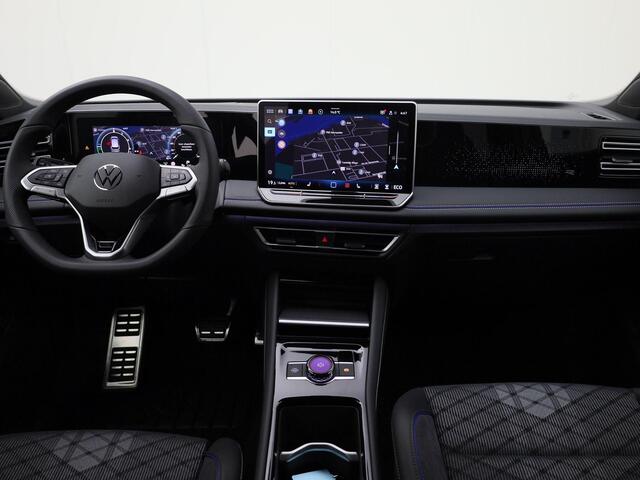 Volkswagen TIGUAN 1.5eHybrid 200kW/272PK R-Line DSG · Panoramadak · Trekhaak · Massagefunctie · Camera · Apple/Android Carplay · Garantie t/m 30-03-2030 of 100000km.