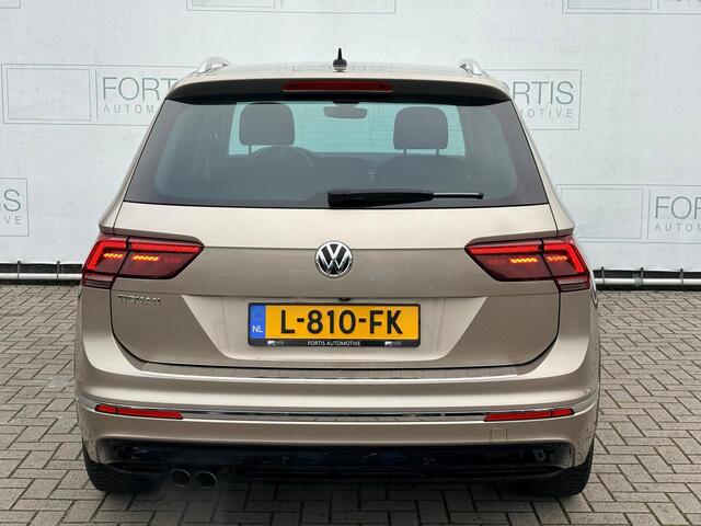 Volkswagen TIGUAN 2.0 TSI 4Motion Highline R-LINE ACC | KEYLESS | ELECTR. A-KLEP | 19-inch LMV | TREKHAAK