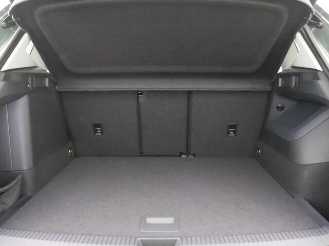 Volkswagen TIGUAN 1.5 eHybrid Elegance 204 PK DSG Trekhaak, Ergo Active Best. Stoel, Keyless, Navi via Apple Carplay/Android Auto, Achteruitrijcamera, Stoel-Stuurverwarming, 18" LM Velgen