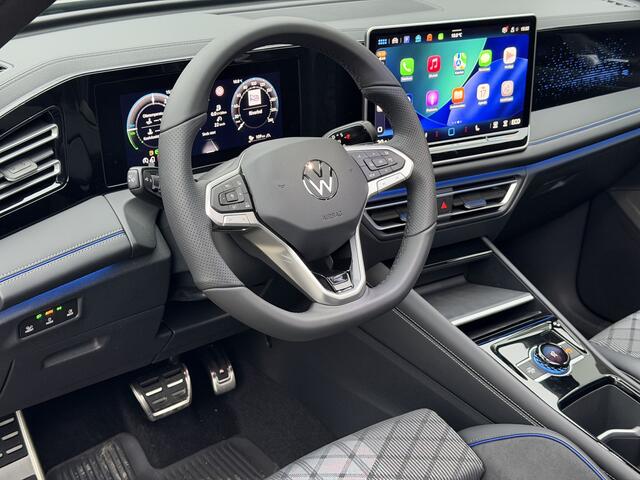 Volkswagen TIGUAN 1.5 eHybrid R-Line Edition Trekhaak | Camera | Pano