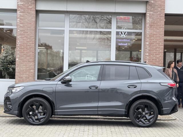 Volkswagen TIGUAN 1.5 eHybrid R-Line Edition Trekhaak | Camera | Pano