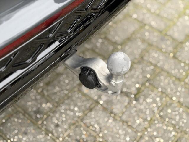 Volkswagen TIGUAN 1.5 eHybrid R-Line Edition Trekhaak | Camera | Pano