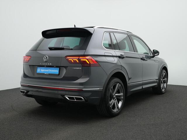 Volkswagen TIGUAN 1.4 TSI eHybrid 245 pk DSG R-Line Business+ | Panoramadak | Leder | Geheugenstoelen | 360 camera | IQ Light