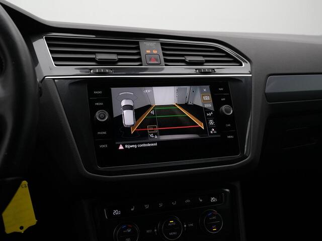 Volkswagen TIGUAN 1.5 TSI 150 pk DSG ACT Highline Business R / R-Line | Panoramadak | Achteruitrijcamera | Stoelverwarming | Adaptive Cruise