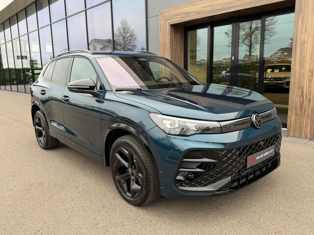 Volkswagen TIGUAN 1.5 eHybrid R-Line | Black line | 360 Camera | Trekhaak | Dode hoek | IQ light | Elek. klep | Rijklaar incl. garantie