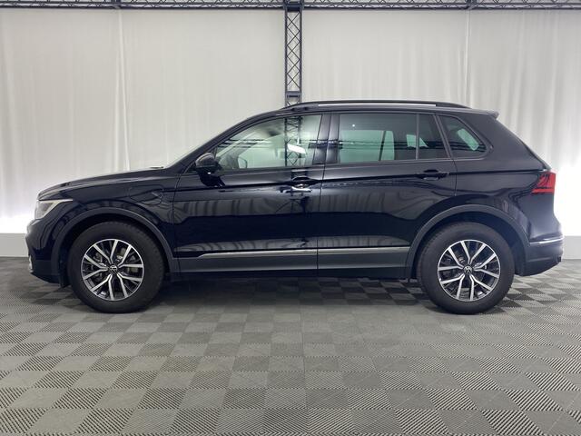 Volkswagen TIGUAN 1.4 PHEV Life Edition Automaat | Pano-Dak | Elek. Trekhaak | Navi | ACC | P. Sensoren |