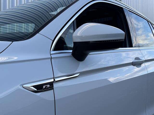 Volkswagen TIGUAN 1.5 TSI Highline Business R | Panorama Dak | Stoelverwarming