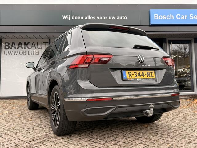 Volkswagen TIGUAN 1.5 TSI Life Business | HUD | Trekhaak | Navi