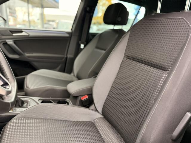 Volkswagen TIGUAN 1.5 TSI Life Business | HUD | Trekhaak | Navi