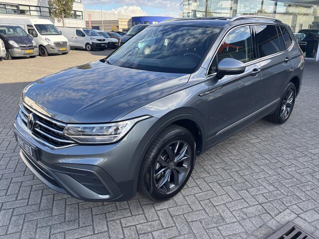 Volkswagen TIGUAN Allspace 1.5 TSI Comfl. Business Trekhaak Massage 7pers!