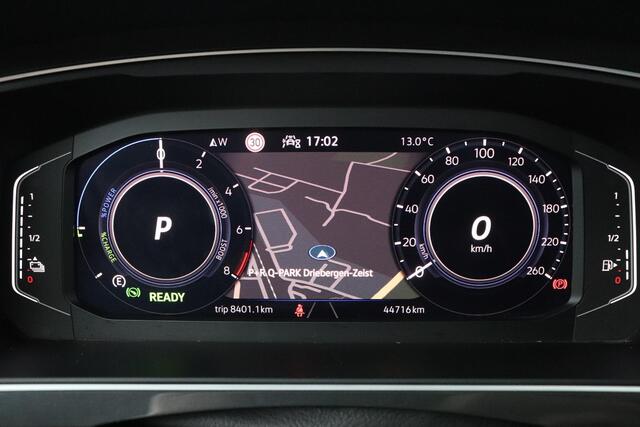 Volkswagen TIGUAN 1.4 TSI 245pk DSG eHybrid Business | Trekhaak | Virtual Cockpit | Camera | Stoel & Stuurverwarming |