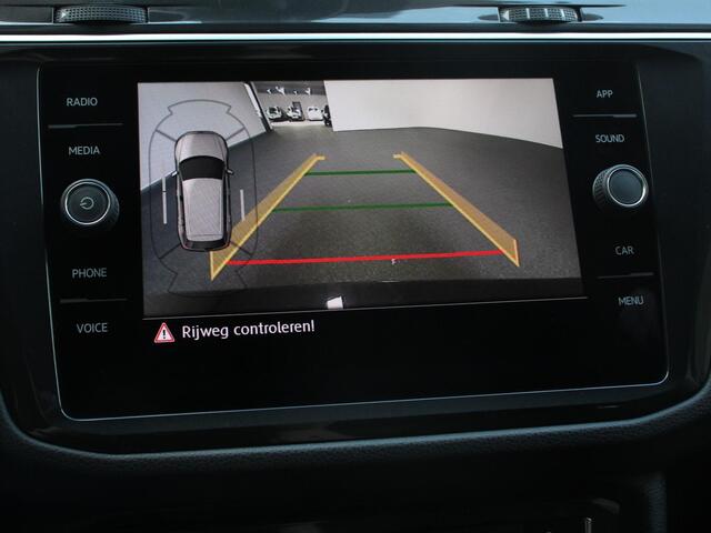 Volkswagen TIGUAN 1.5 TSI Comfortline Team DSG Navigatie Camera Lane Assist Virtual Cockpit Winterpakket Adaptive Cruise control LMV Velgen