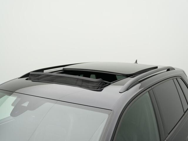 Volkswagen TIGUAN 1.4 TSI eHybrid 245 pk DSG R-Line | Panoramadak | Trekhaak | Navigatie Discover Pro | Leder | Geheugenstoelen | Adaptief onderstel | 360 camera | IQ Light