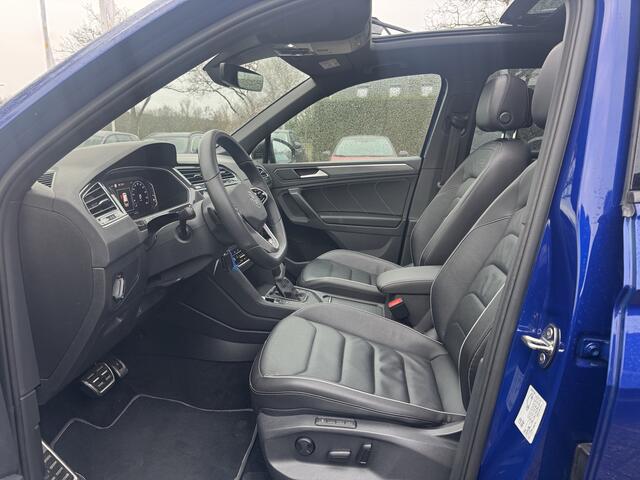 Volkswagen TIGUAN 1.5 TSI R-Line Business+ / Trekhaak / Panoramadak / Camera / Leder / 20'' / CarPlay / Virtual Cockpit / Matrix LED / Stoel+Stuurverwarming / Dodehoek / DAB / ACC