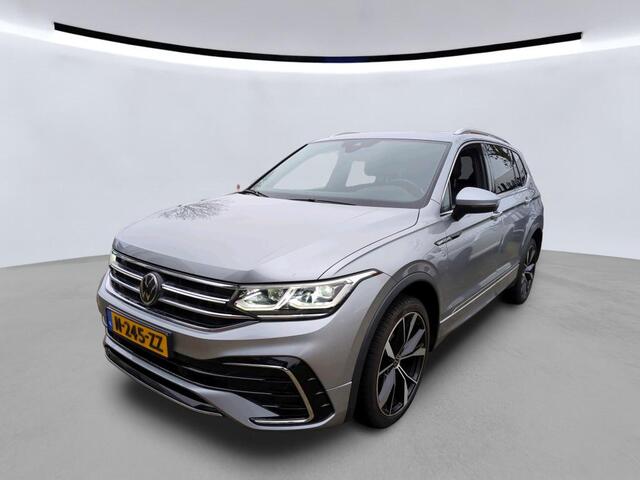 Volkswagen TIGUAN Allspace 1.5 TSI R-Line Business+ 7 persoons DSG Automaat Winterpakket / El. achterklep / Panoramadak / Navigatie / Camera / Clima / LED