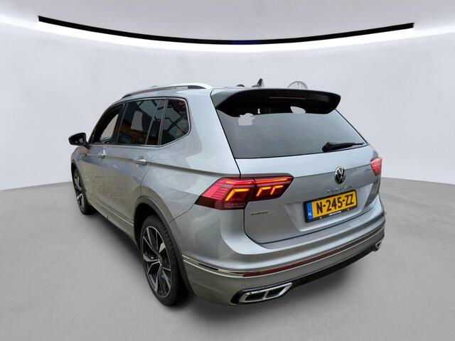 Volkswagen TIGUAN Allspace 1.5 TSI R-Line Business+ 7 persoons DSG Automaat Winterpakket / El. achterklep / Panoramadak / Navigatie / Camera / Clima / LED